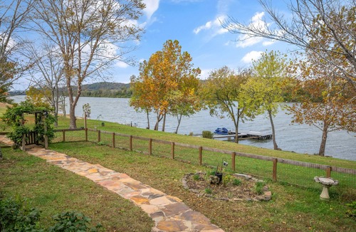 Ashland City House | Cumberland River Retreat - w/Private Dock Visit Nashville by land or water