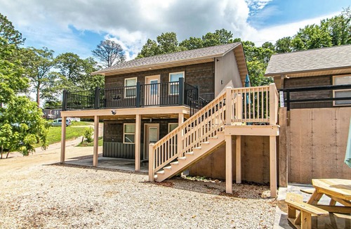 Van Buren Apartment | Current River Retreat 3 - 2 Bedroom Sleeps 6 - Cozy Apartment