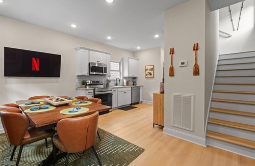 Lookout Valley Neighborhood Association House | Custom 3 Bdrm Cottage in Chattanooga w/Hot Tub!