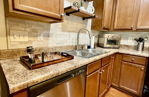 Greensboro Villa | Cute 3 Bedroom Home centrally located in the Triad.