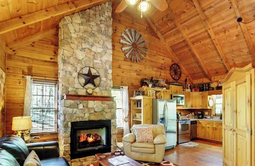 Ellijay Cabin | Cute Creekfront, rustic, hot tub, pet friendly-fenced yard, screened porch