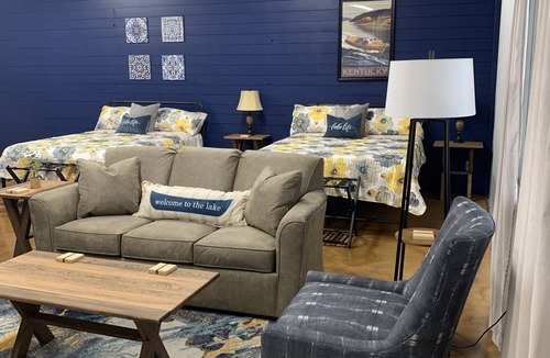Benton Apartment | Cute Studio Apartment Near Beautiful Kentucky Lake!