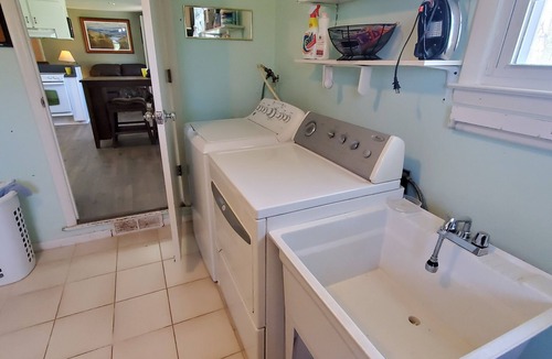Crossville House | Dalton Farm-quiet, country setting w/fishing pond