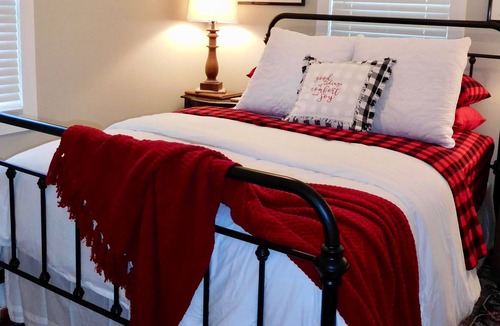 Davidson Cottage | Davidson's Blue Cottage
