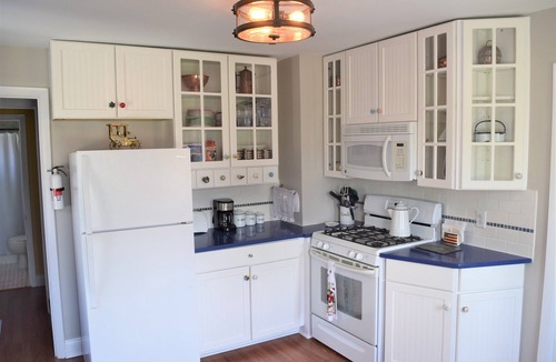 Colerain Township Cottage | Day's End Cottage: Peaceful, Charming & Clean. No cleaning fee!