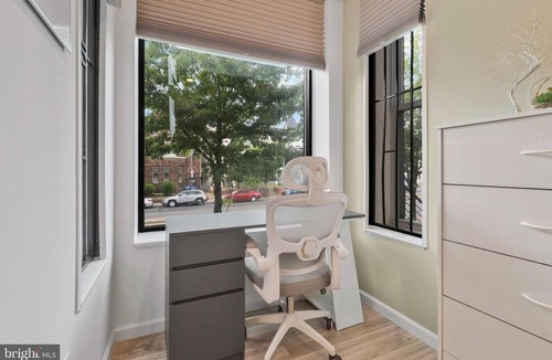 Eckington Apartment | DC Flat, 2BR 1BA Chic