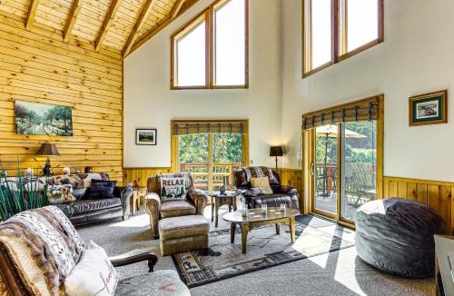 Mace House | Deck & Mtn Views: Log Cabin By Snowshoe Mountain!