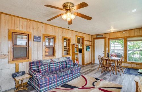 Climax Springs Apartment | Deck w/Covered Dock! Lakefront Ozark Cottage
