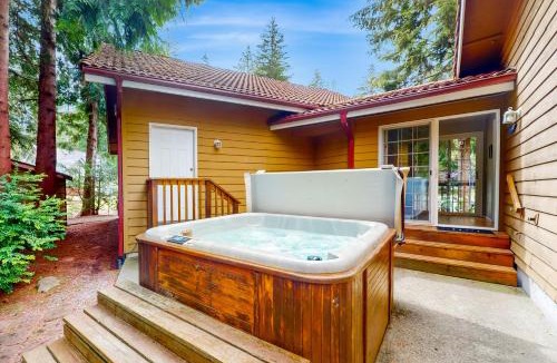 Allyn-Grapeview House | Deer Harbor