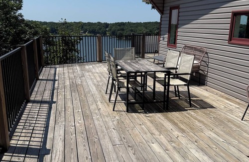 Eddyville House | Deer Run on Eddy Bay 4 bd , 3 bath luxury lake living!