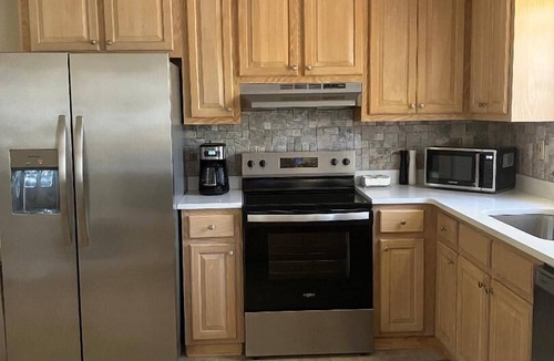 McCormick House | Delightful 3-bedroom, 2 bath home in Savannah Lakes Village-McCormick, SC