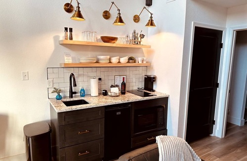 Sevierville Cottage | Delightful Cottage Ideal for Small Groups in Sevierville, Tennessee