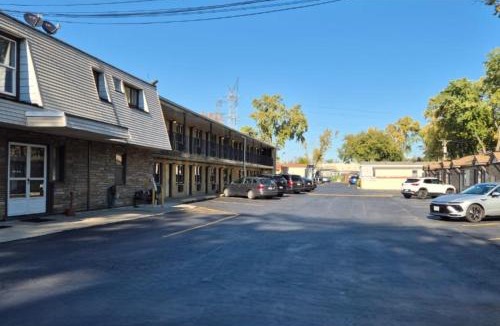 Des Plaines Hotel | Des Plaines Motel By OYO O'Hare Airport Chicago