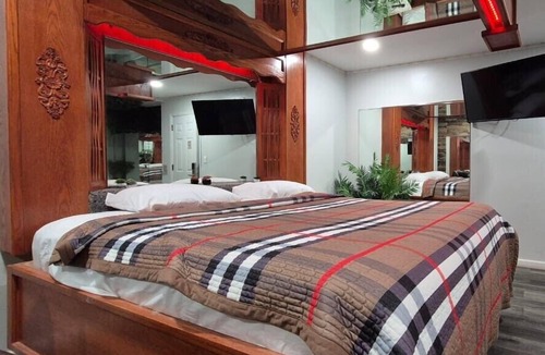 Des Plaines Hotel | Des Plaines Motel By OYO O'Hare Airport Chicago