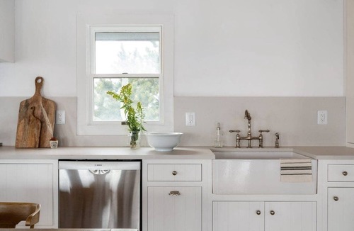 Ocean Hill House | Designer Cottage~New Pool, Hot Tub, Walk to Beach