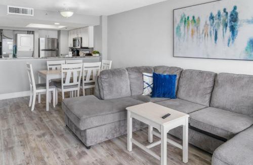 Myrtle Beach House | Direct Oceanfront 3 bedroom Condo - Compass Cove North Tower 1020