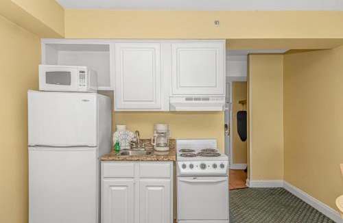 Myrtle Beach House | Direct Oceanfront Sea Mist Resort 21101