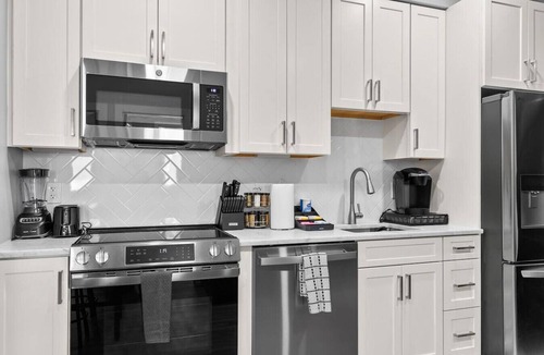 Kingman Park Hotel | District Getaway+ 2Bed+ 1 Bath Unit+Private Parking