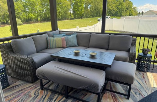 Christiansburg House | Do Drop Inn