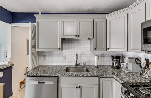 Mystic Island House | Dockside Little Egg Harbor Getaway Near LBI!