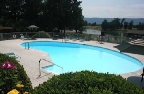 Smith Mountain Lake Condo | Docktails and Dreams - Waterfront at Bernard's Landing
