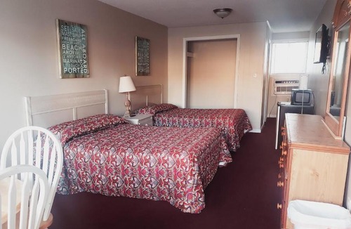 North Carolina Coast Hotel | Dolphin Lane Motel