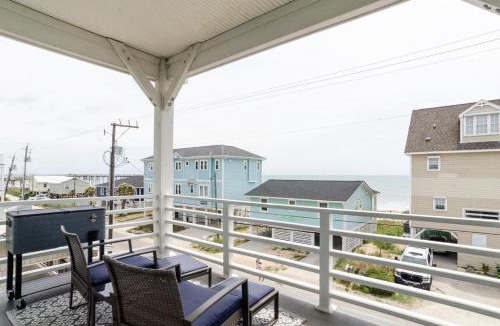North Carolina Coast House | Dolphin Watch by Bryant Real Estate