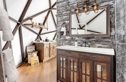 Lupton City Villa | Dome - Luxe Summary:
