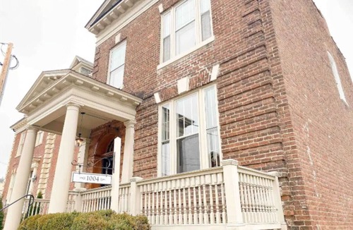 Court House Hill House | Dorchester- 2 King beds in downtown Lynchburg!