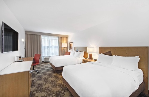 Southwest Raleigh Hotel | DoubleTree by Hilton Raleigh - Cary