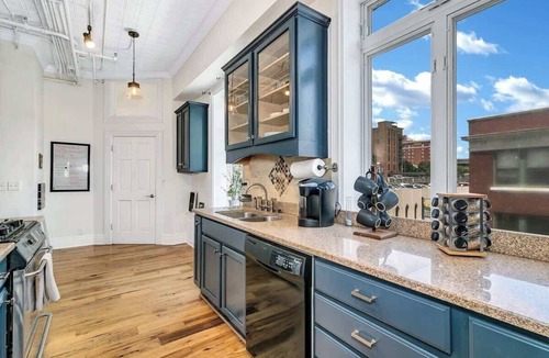 Downtown Asheville Apartment | Downtown Asheville Loft - Steps to Dining & Shops