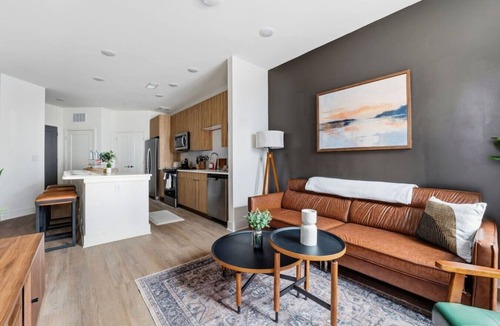 Five Points South Apartment | Downtown Bham. Pool. City Views. Gym. Luxury