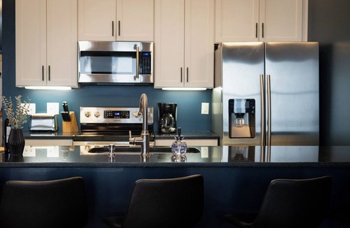 Arts District Condo | Downtown Loft in the HEART of Music City. Closet to Broadway & Printers Alley