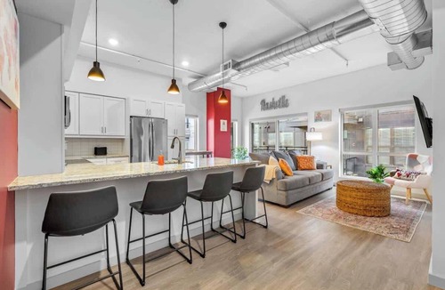Sobro Apartment | Downtown Nashville 2BR Near Broadway & Gulch
