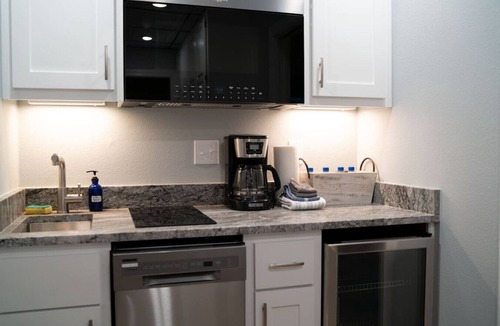 Eureka Springs Historic District Apartment | Downtown Villa 2 at Sweet Spring Wifi Free Parking
