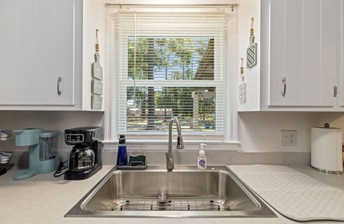Wilmington House | Dragan Lagoon - Midtown, bike trails
