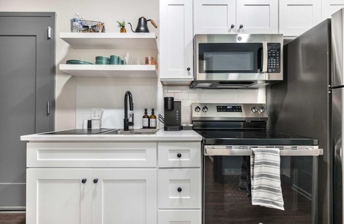 Macon Apartment | Dynamic Stay Connected Comfort Steps from Atrium