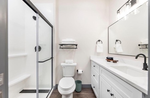 Macon Apartment | Dynamic Stay Connected Comfort Steps from Atrium