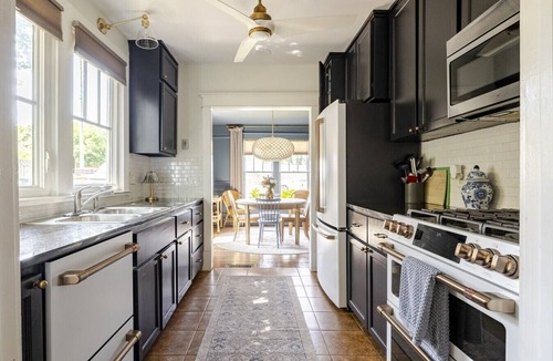 East End Cottage | East Nashville Cottage: Hot Tub, EV, Walkable