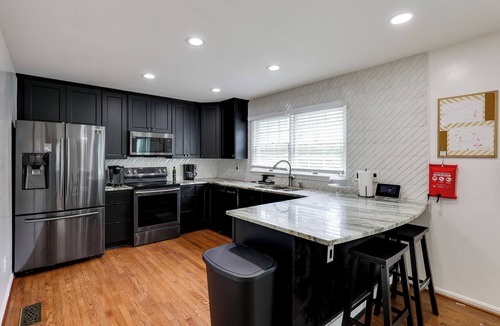 Springdale House | Easy Transit to DC! Family Home w/Fenced Yard