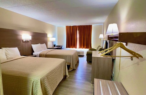 Willowbrook Hotel | Econo Lodge Willowbrook