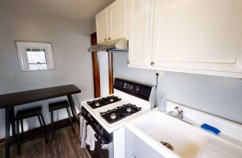 Indianapolis Apartment | Efficient Unit - 15 minutes to Indianapolis Airport