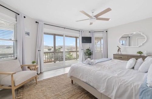 Waves House | Elegant Updated Oceanfront Home with Pool & Hot Tub