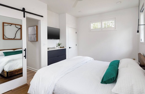 Travelers Rest Cottage | Elevated, Boutique Space Backing the Swamp Rabbit Trail