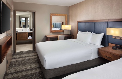 South Bend Hotel | Embassy Suites by Hilton South Bend at Notre Dame