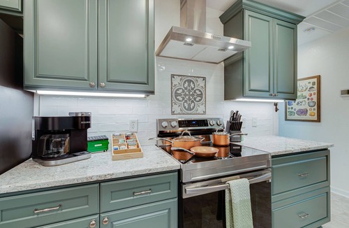 Thompson's Station House | End of Summer Discounts for Cooool Comfort in Your Spring Hill Haven