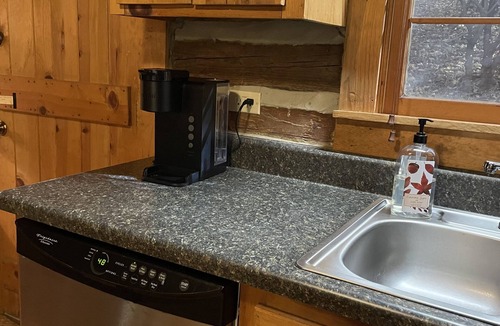 Todd Cabin | Enjoy summer in Todd NC! 5 min from Old Barn Winery 10 min to W Jeff