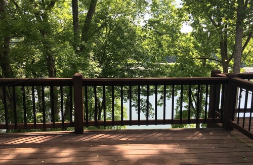 La Follette House | Enjoy the beauty of Norris Lake with this lakefront townhouse!