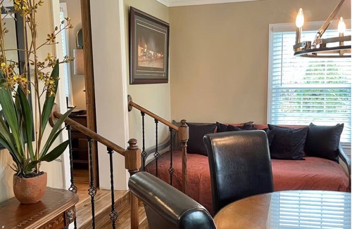 Stamping Ground House | Equestrian Dreams 20 minutes from the Horse Park!