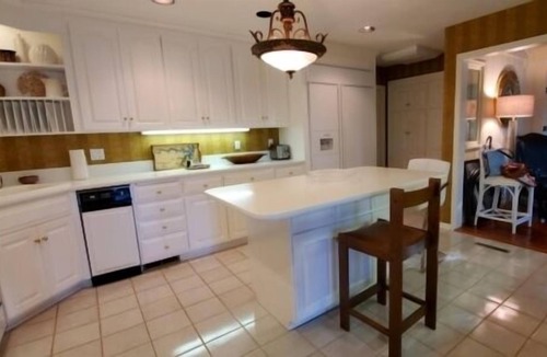 North Shore House | Exclamation Pointe: Flat lot, Wifi, Kayak, incredible dock, great part of the lake, golf course community